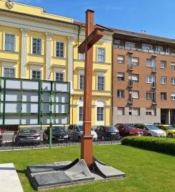 43. legjobb látnivaló: Katyni áldozatok emlékére