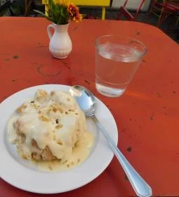 Kávéház a Vörös Lóhoz