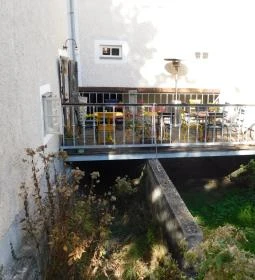 Kávéház a Vörös Lóhoz