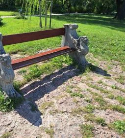 23. legjobb látnivaló: Kazinczy-emlékpad