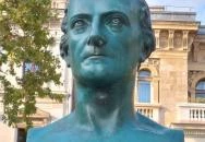 Kazinczy Ferenc-mellszobor Budapest