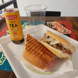 Ké Bolá Budapest - Étel/ital