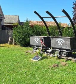 Kecskédi bányászok emlékére