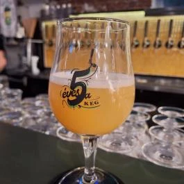 KEG Sörművház Budapest - Étel/ital