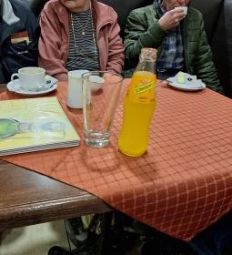 Kék Lagúna Étterem & Pizzéria