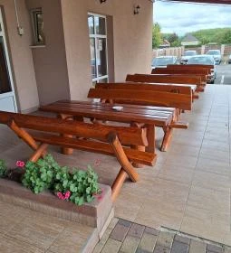 Kék Lagúna Étterem & Pizzéria