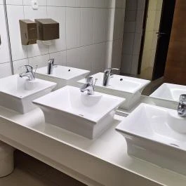 Kékes Zöld Étterem Gyöngyös - Mosdó