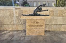 Keleti Ágnes szobra Budapest