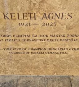 Keleti Ágnes szobra