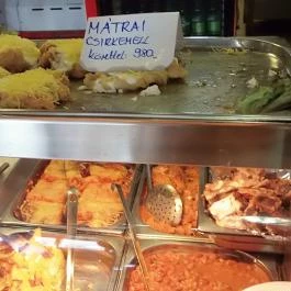 Kis Söröző & Keleti Ízek - Fehérvári úti Vásárcsarnok, Budapest - Étel/ital