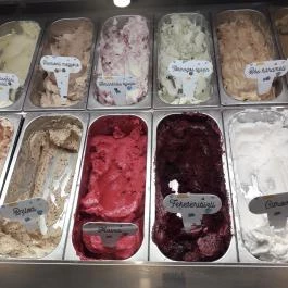 Kell Fagylalt? Budapest - Étel/ital