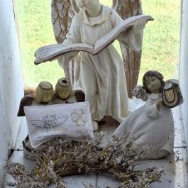 Kemence kápolna, Sénye - Egyéb