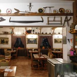 Kemencés Fogadó Étterme Tardos - Belső