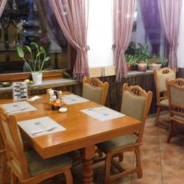 Kemencés Fogadó Étterme Tardos - Belső