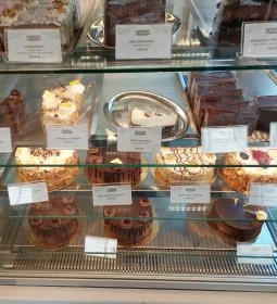 Kemenes Cukrászat - Baross tér