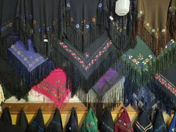 Kendő, vállkendő kiállítás Geresdlak