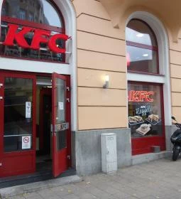 Kentucky Fried Chicken - Móricz Zsigmond körtér