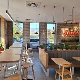 Kentucky Fried Chicken - Tesco DT Budaörs Budaörs - Belső