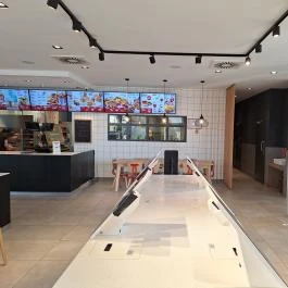Kentucky Fried Chicken - Tesco DT Budaörs Budaörs - Belső