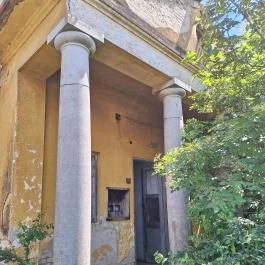 Keppich-kúria, Örményes - Külső kép