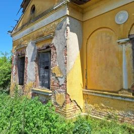 Keppich-kúria, Örményes - Külső kép