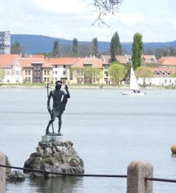 Keresztelő Szent János szobra