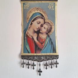 Kerítéskápolna, Pincehely - Egyéb