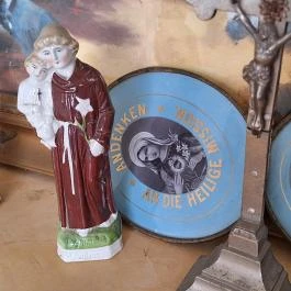 Kerítéskápolna, Pincehely - Egyéb