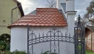 Kerítéskápolna Pincehely - Külső kép