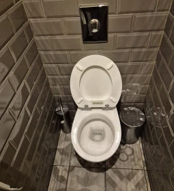 Két Szerecsen Kávéház & Bisztró