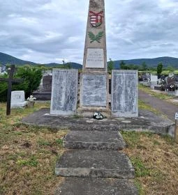 444. legjobb látnivaló: A két világháború hőseinek emlékműve