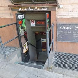 Kétlyukú Söröző-Borozó, Budapest - Külső kép