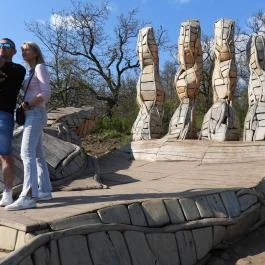 Kéz-kilátó, Felsőtold - Egyéb