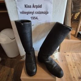 Kézművesház, Dédestapolcsány - Belső