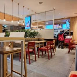 KFC Rákoskeresztúr DT Budapest - Belső