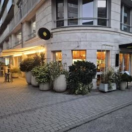 Khan Food & Bar, Budapest - Külső kép