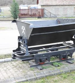 Kiállított csille, kőbányászati és kisvasúti emlékhely