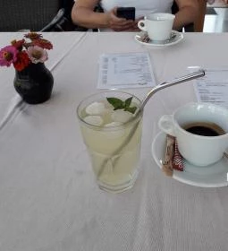 Kikelet Pince & Ízműhely