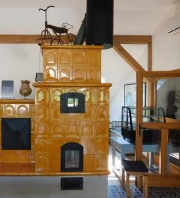 Kikelet Pince & Ízműhely