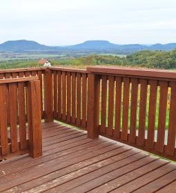 Kilátó a Szűz Mária kápolna mellett