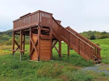 Kilátó a Szűz Mária kápolna mellett Lesenceistvánd