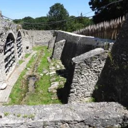 Kinizsi Vár Nagyvázsony - Külső kép