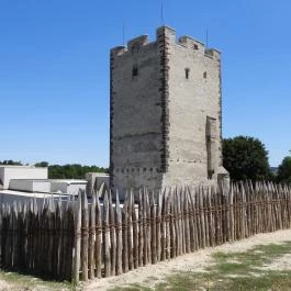 Kinizsi Vár Nagyvázsony - Külső kép