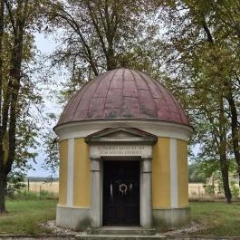Királykápolna Cirák - Külső kép