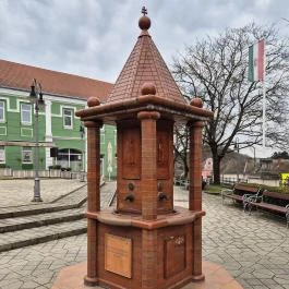 Királyok kútja Vasvár - Külső kép