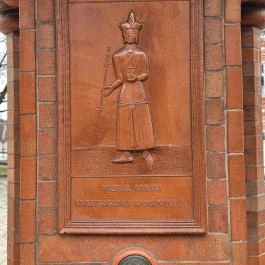 Királyok kútja Vasvár - Külső kép