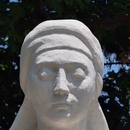 Kisboldogasszony szobor, Gyöngyöspata - Egyéb