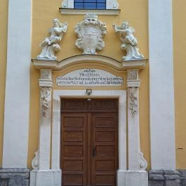 Kisboldogasszony-templom Jászapáti - Külső kép