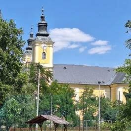 Kisboldogasszony-templom Jászapáti - Külső kép