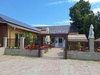 Kiskakas Vendéglő Rácalmás